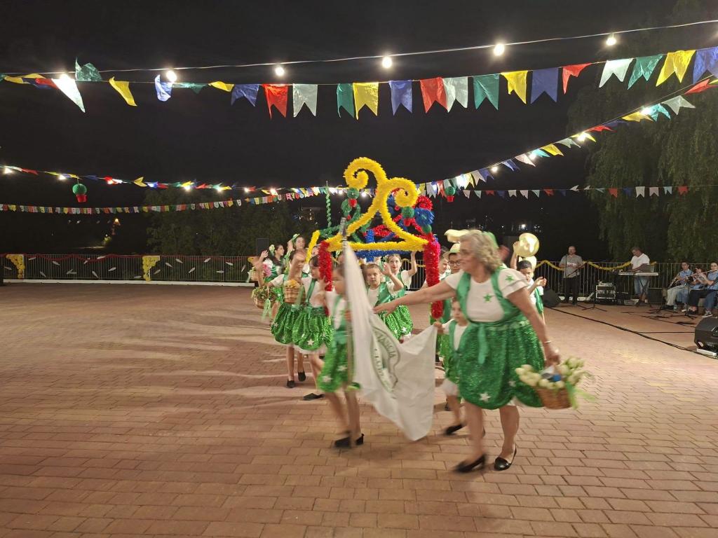 Marchas Populares Const&acirc;ncia